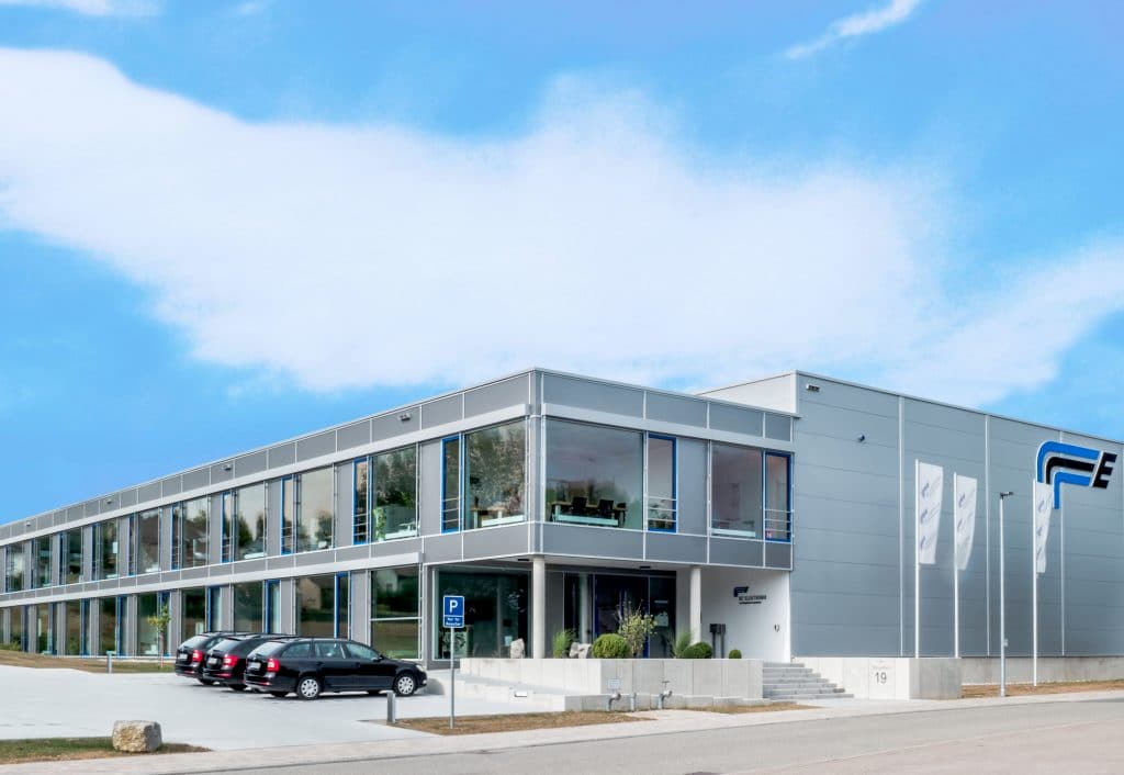 A pellentesque sit amet porttitor eget dolor morbi. 
Sed arcu non odio euismod lacinia at quis risus sed. 
Nibh praesent tristique magna.