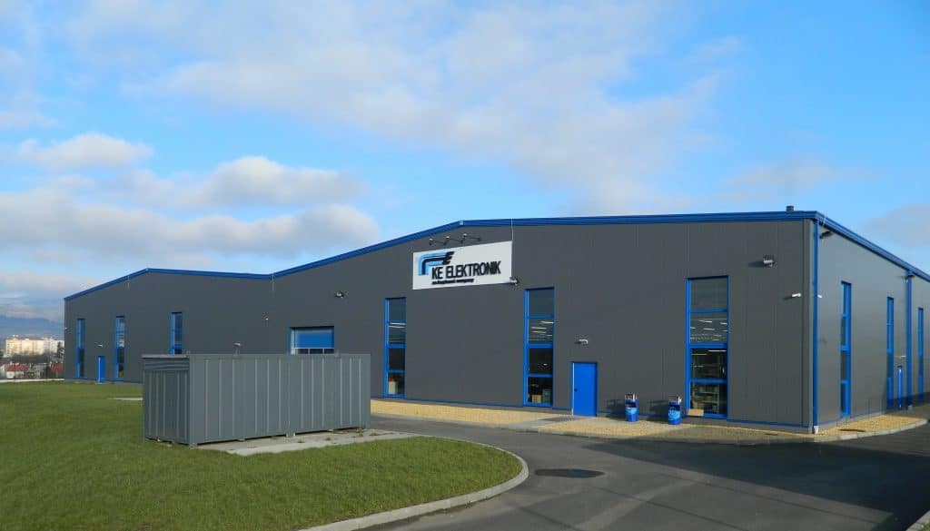 A pellentesque sit amet porttitor eget dolor morbi. 
Sed arcu non odio euismod lacinia at quis risus sed. 
Nibh praesent tristique magna.